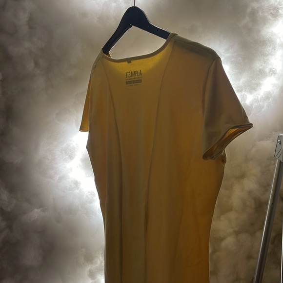 Alphalete Scoop Neck Top- Yellow Color - Picture 2 of 2